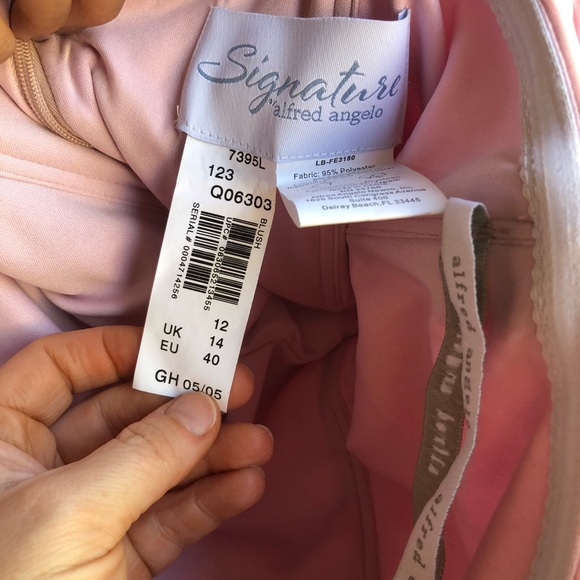 Alfred Angelo - Picture 4 of 4